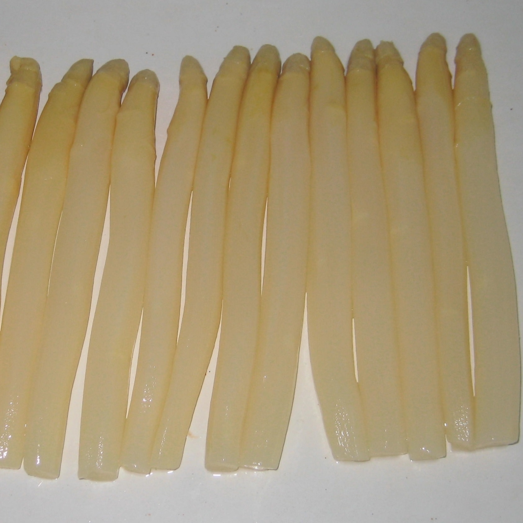 canned white asparagus