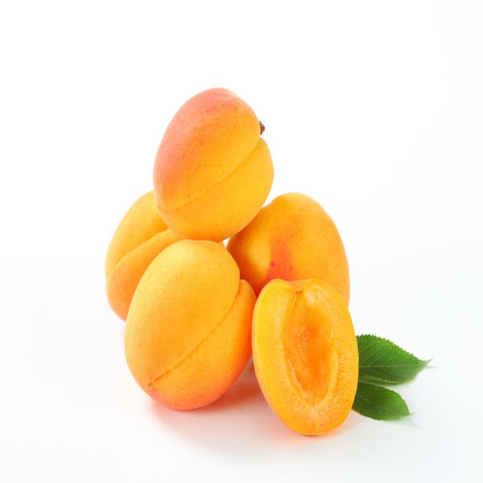 canned peeled apricot