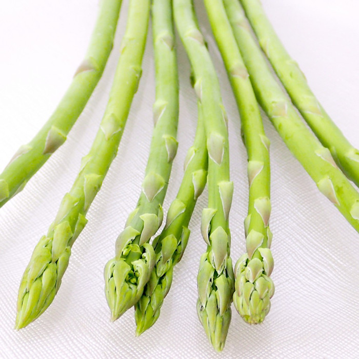 canned green asparagus