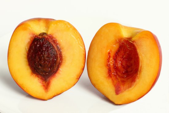 The Many Benefits of Eating Canned Peaches