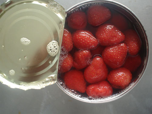 canned strawberry